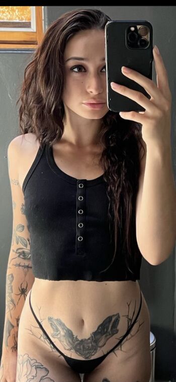 Full leaked Slayvixen private photo