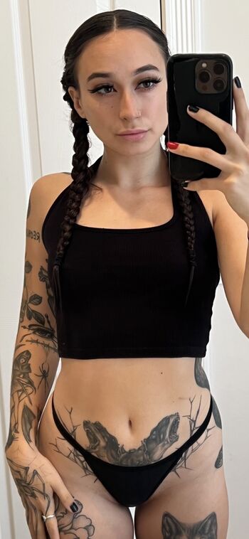 Full leaked Slayvixen private photo