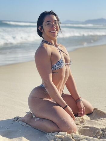 Full leaked Slim women with a big ass private onlyfans photo