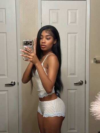 Full leaked Slimchivk private photo