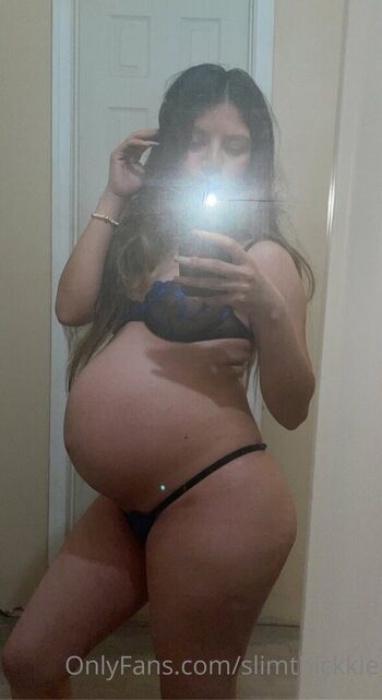 Full leaked Slimthickkie private photo