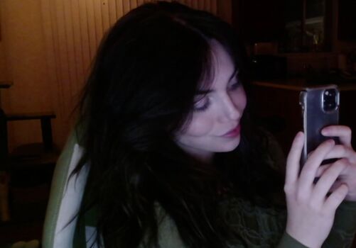 Full leaked Slutty ashla private onlyfans photo