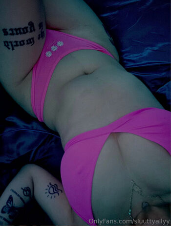 Full leaked Sluuttyallyy private photo