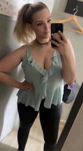 Full leaked Smashlunatic private photo