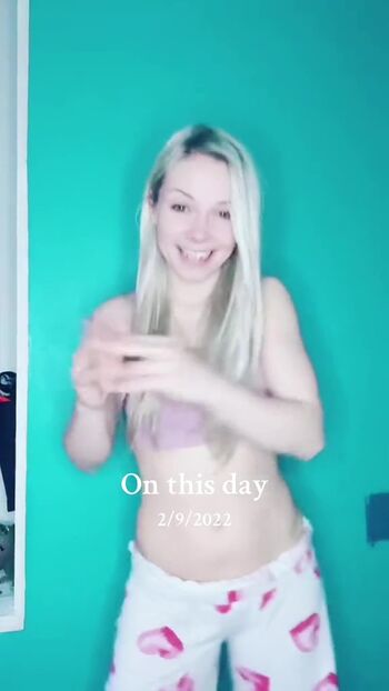 Full leaked Smileydani page private onlyfans photo