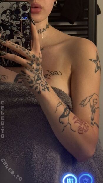 Full leaked Smokeish private onlyfans photo