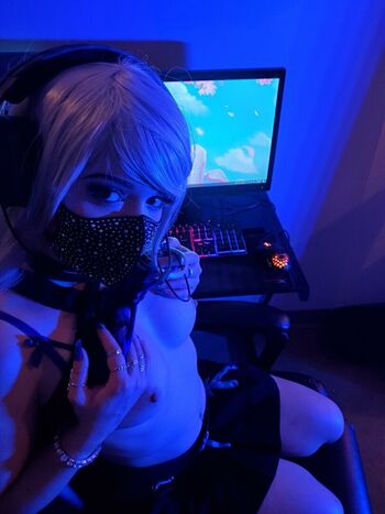 Full leaked Smol minxy private photo