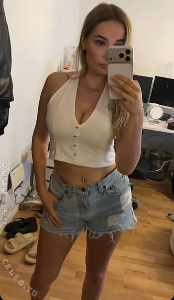 Full leaked Snipsska private photo