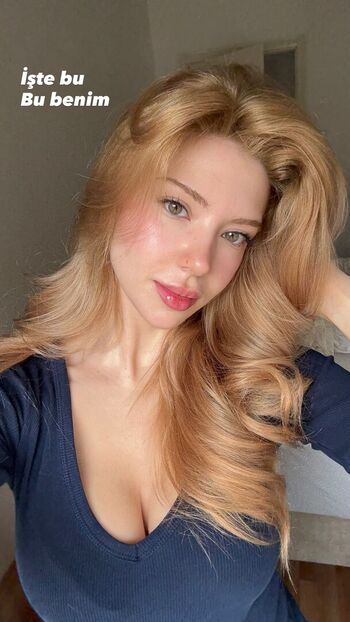 Full leaked Snowmaiid private onlyfans photo