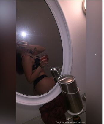 Full leaked Snowwhiteraver private onlyfans photo