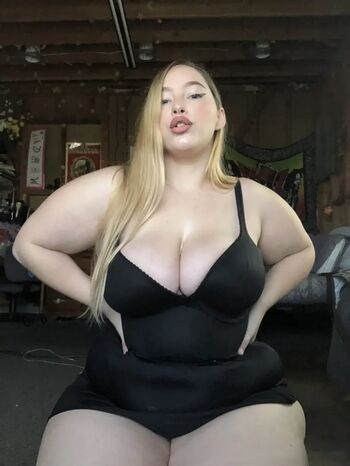 Full leaked Snowycakes private photo