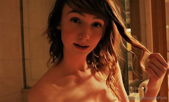 Full leaked Snugglepunk private photo