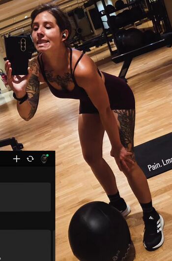 Full leaked Soe gschwind private photo