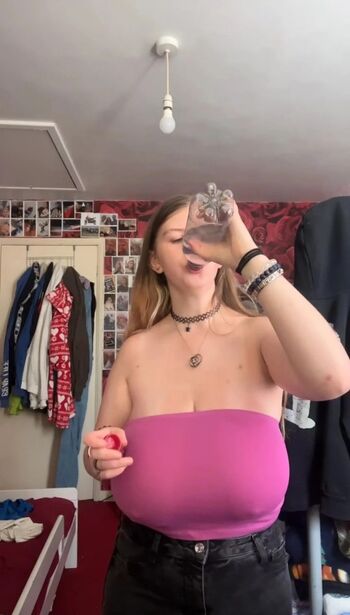 Full leaked Sofia cr private onlyfans photo