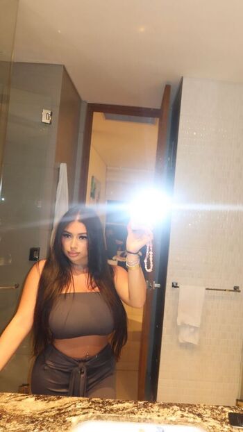 Full leaked Sofia deroian private onlyfans photo