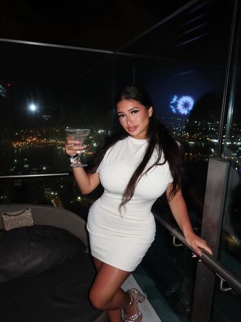 Full leaked Sofia deroian private onlyfans photo