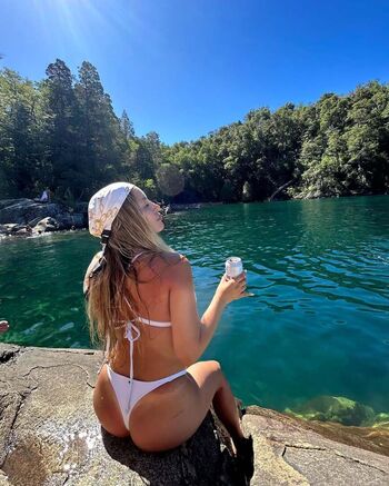 Full leaked Sofiandraade private onlyfans photo