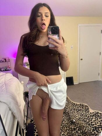 Full leaked Sofiathedolll private photo