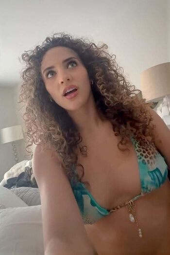 Full leaked Sofie dossi private onlyfans photo