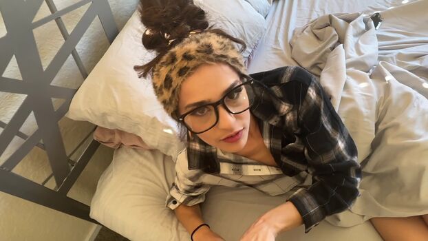 Full leaked Sofie reyez private onlyfans photo