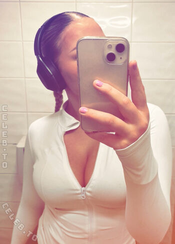 Full leaked Sofimajava private onlyfans photo