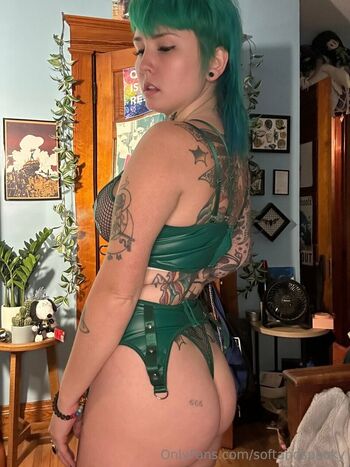 Full leaked Softandspooky private onlyfans photo