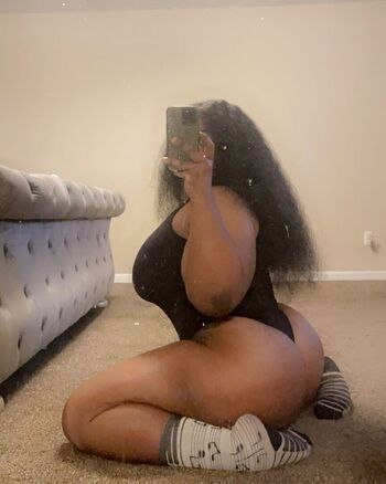 Full leaked Softnthick private onlyfans photo