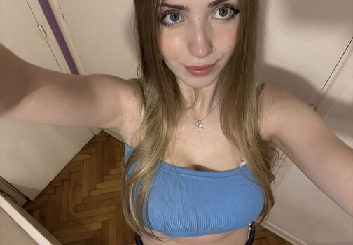 Full leaked Sofylotta private onlyfans photo