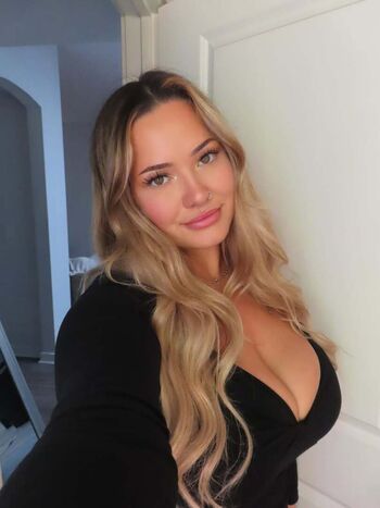 Full leaked Solallure private onlyfans photo