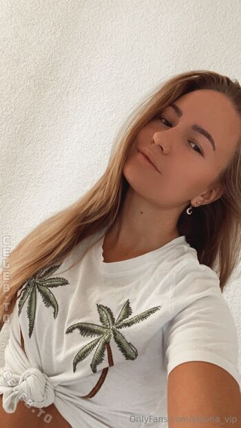 Full leaked Soluna private photo