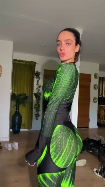 Full leaked Sommer ray page private onlyfans photo