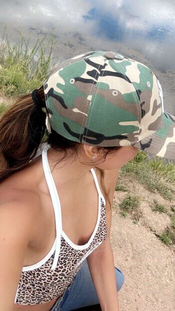 Full leaked Sommer ray private photo
