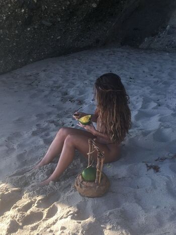Full leaked Sommer ray private photo