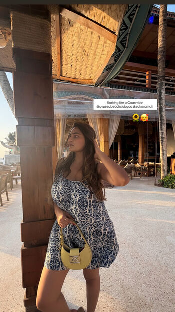 Full leaked Sonali malhotraa private photo