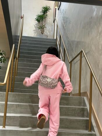 Full leaked Song yuqi page private photo