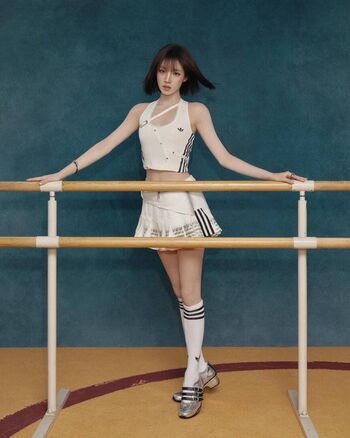 Full leaked Song yuqi private photo