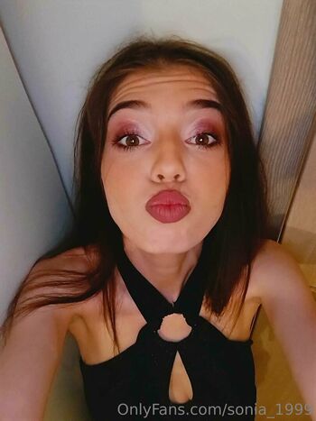 Full leaked Sonia private onlyfans photo