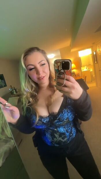 Full leaked Sonya maya private onlyfans photo