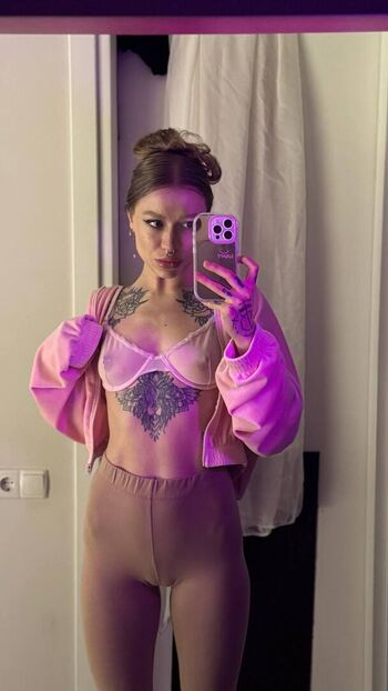 Full leaked Sonya star page private photo