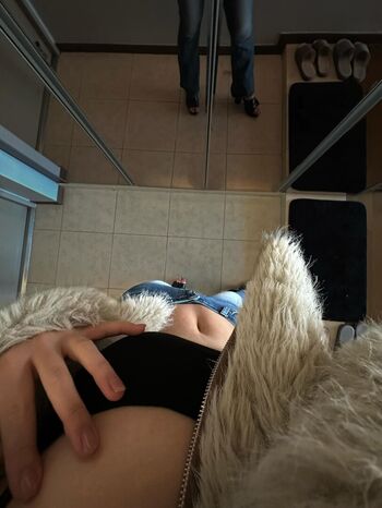 Full leaked Sonyearin private photo