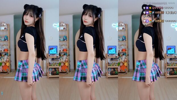 Full leaked Sooflower private onlyfans photo