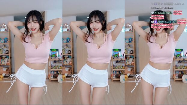 Full leaked Sooflower page private photo
