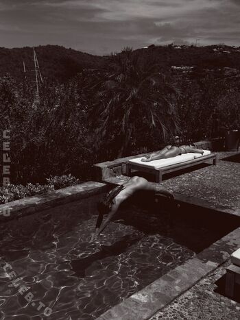 Full leaked Sophia private photo