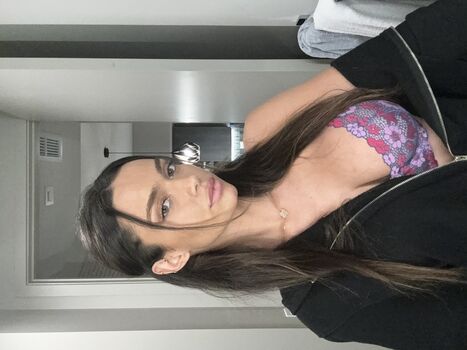 Full leaked Sophia chugranis private photo