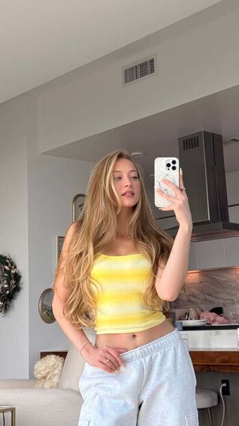 Full leaked Sophia diamond page private photo