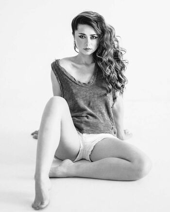 Full leaked Sophia gray private photo