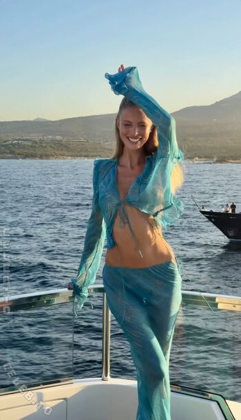 Full leaked Sophia lders private photo