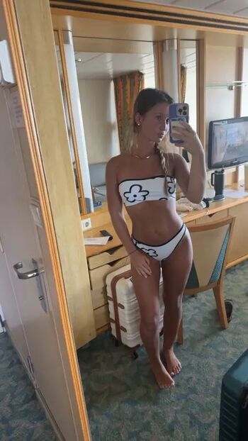 Full leaked Sophia sentner private photo