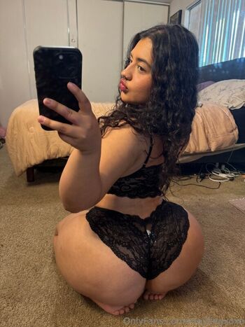 Full leaked Sophia summers private photo