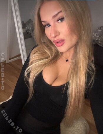 Full leaked Sophiaa page private photo